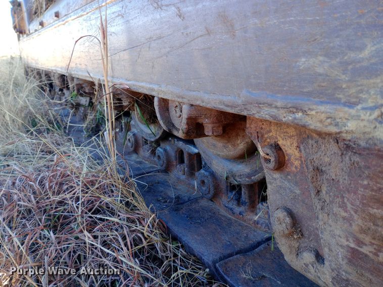 image for item EN8609 1972 Caterpillar  955L track loader