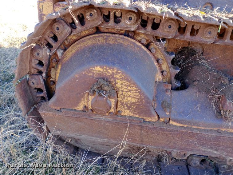 image for item EN8609 1972 Caterpillar  955L track loader