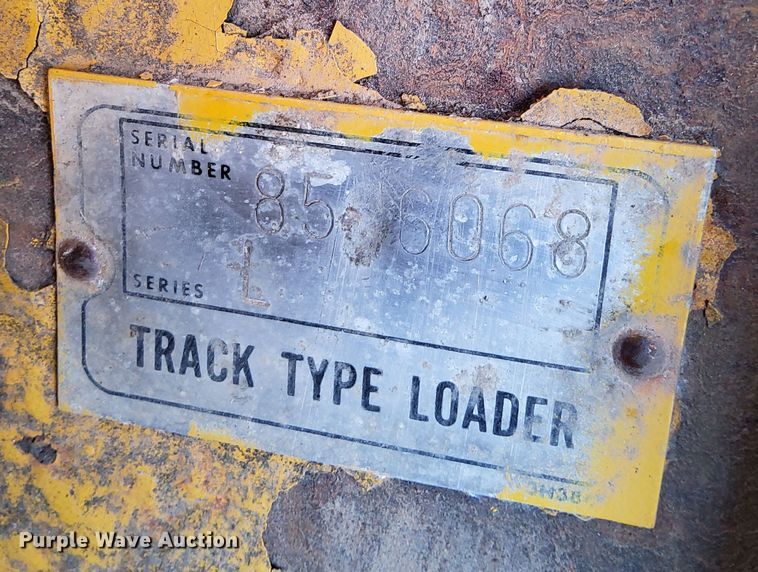 image for item EN8609 1972 Caterpillar  955L track loader