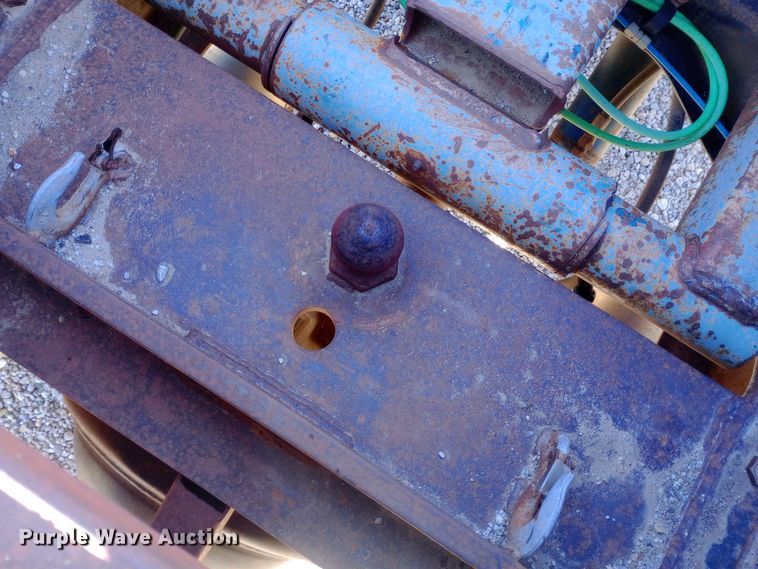 image for item EN8610 1989 Chevrolet  C70 Custom Deluxe dump truck