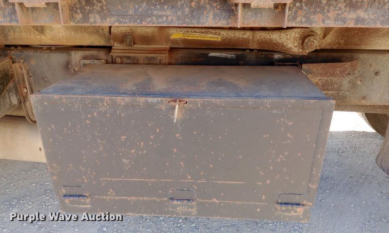 image for item EN8610 1989 Chevrolet  C70 Custom Deluxe dump truck