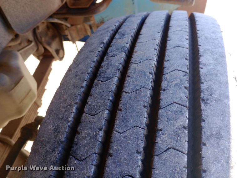 image for item EN8610 1989 Chevrolet  C70 Custom Deluxe dump truck