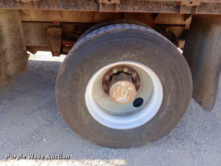 image for item EN8610 1989 Chevrolet  C70 Custom Deluxe dump truck