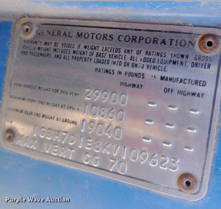 image for item EN8610 1989 Chevrolet  C70 Custom Deluxe dump truck