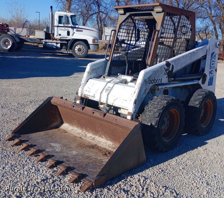 image for item EN8611 1997 Bobcat 763 skid steer loader