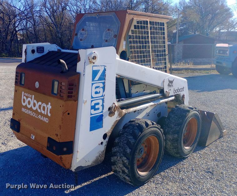 image for item EN8611 1997 Bobcat 763 skid steer loader