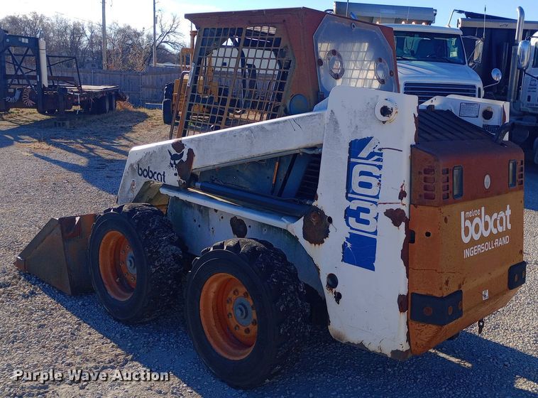 image for item EN8611 1997 Bobcat 763 skid steer loader