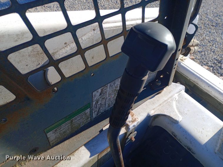 image for item EN8611 1997 Bobcat 763 skid steer loader