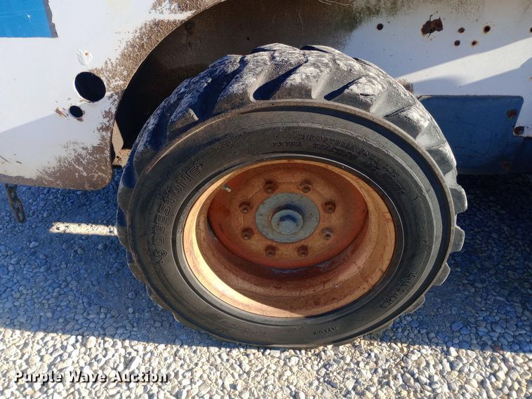 image for item EN8611 1997 Bobcat 763 skid steer loader