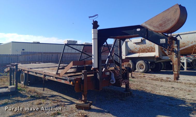 image for item EN8613 1997 Belshe equipment trailer