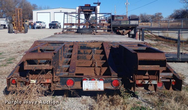 image for item EN8613 1997 Belshe equipment trailer