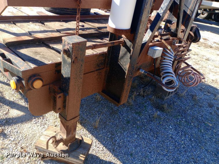 image for item EN8613 1997 Belshe equipment trailer