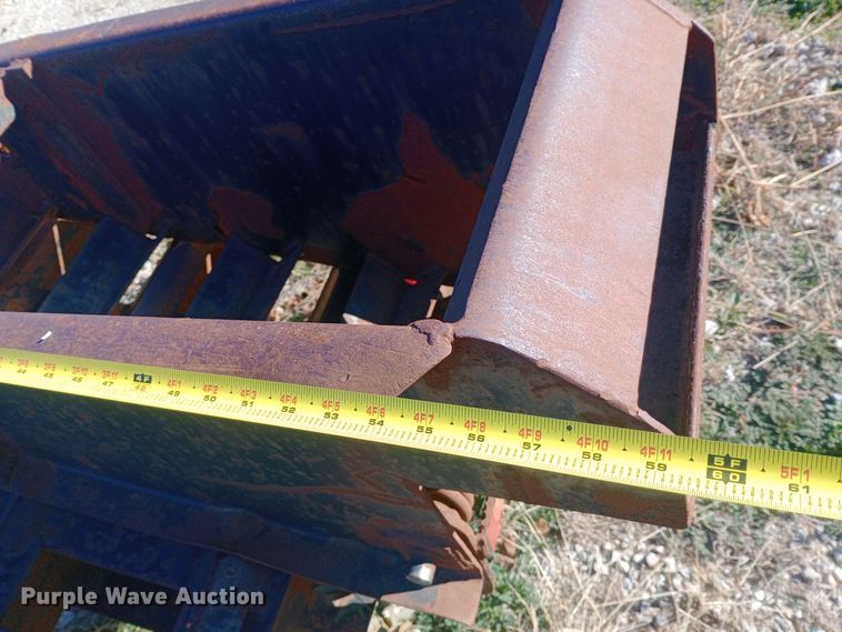 image for item EN8613 1997 Belshe equipment trailer