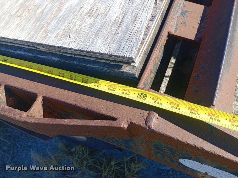 image for item EN8613 1997 Belshe equipment trailer