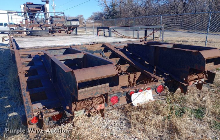 image for item EN8613 1997 Belshe equipment trailer