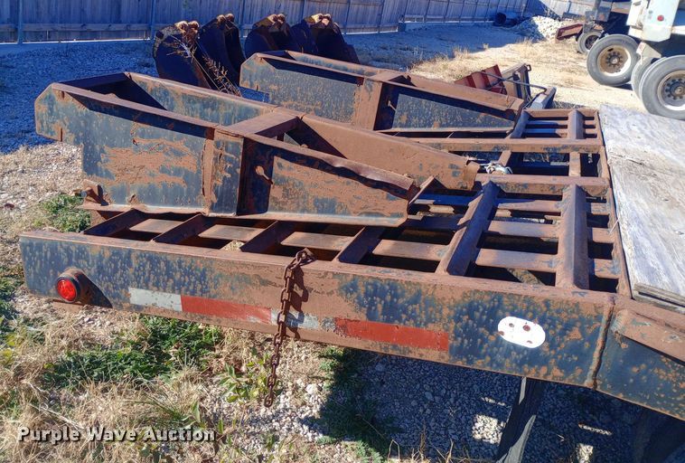 image for item EN8613 1997 Belshe equipment trailer