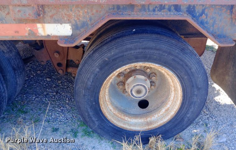 image for item EN8613 1997 Belshe equipment trailer