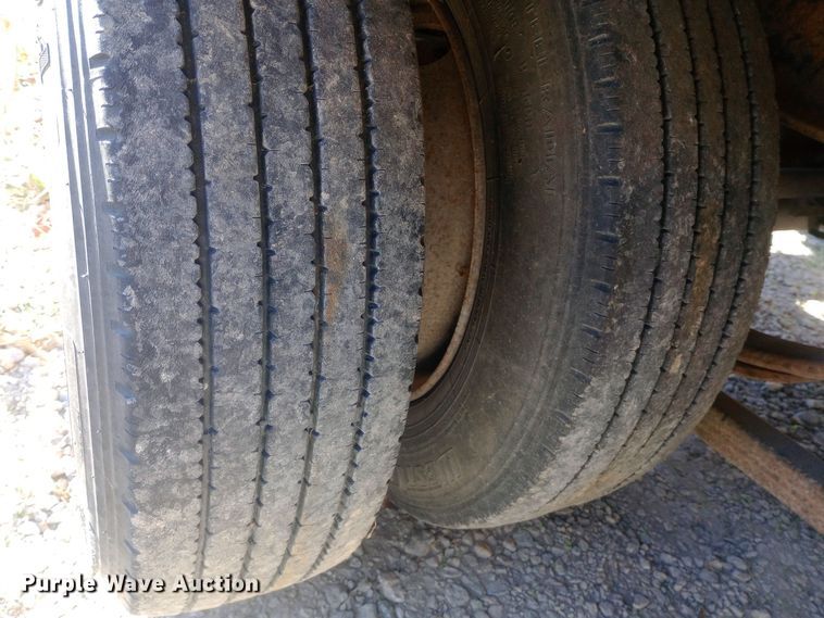 image for item EN8613 1997 Belshe equipment trailer