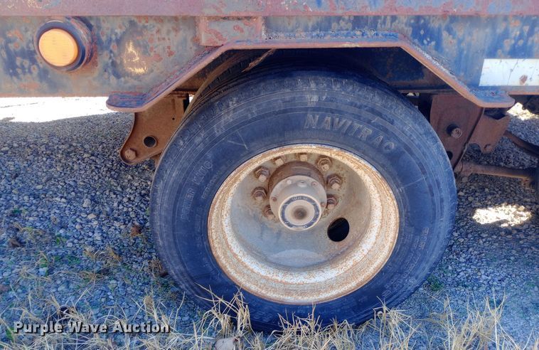 image for item EN8613 1997 Belshe equipment trailer