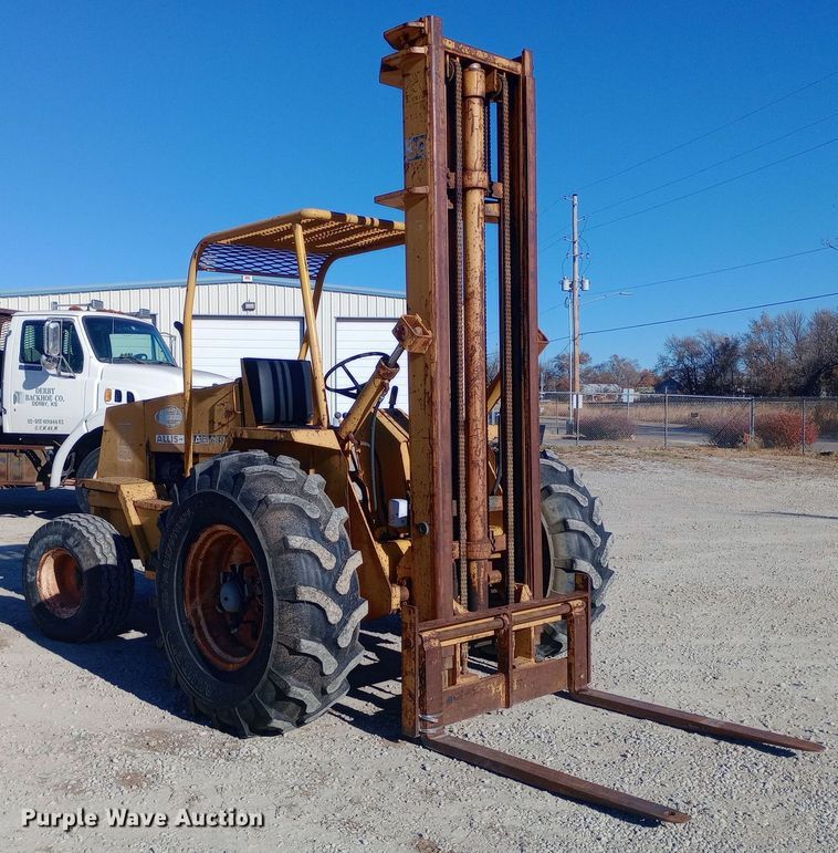 image for item EN8615 Allis-Chalmers 600 forklift