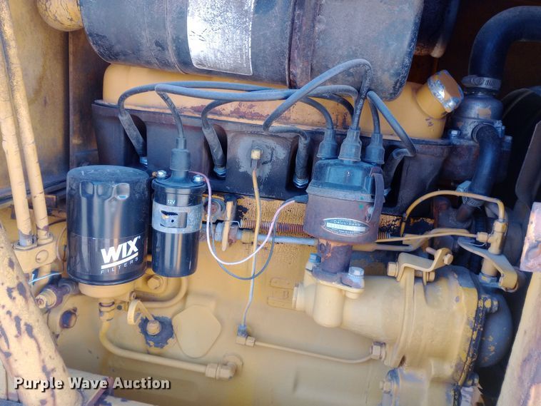 image for item EN8615 Allis-Chalmers 600 forklift