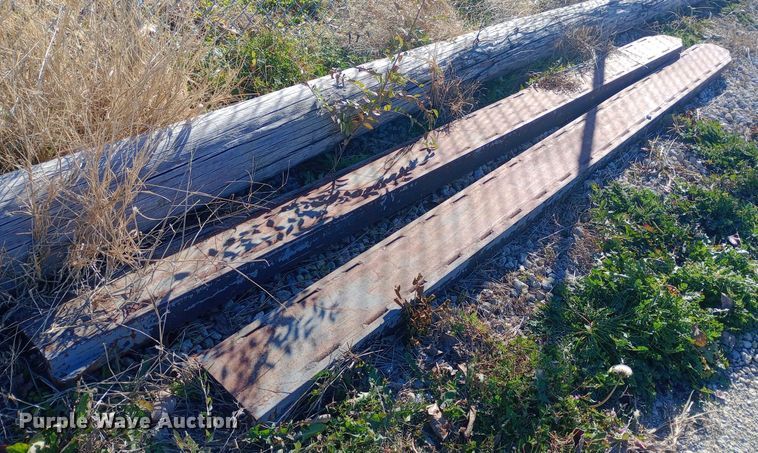 image for item EN8615 Allis-Chalmers 600 forklift