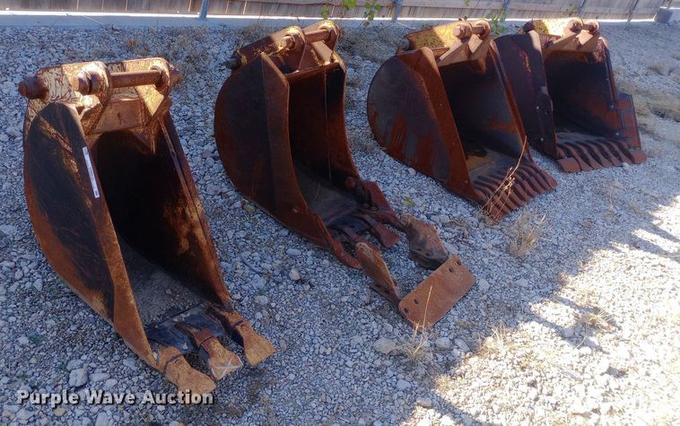 image for item EN8616 (4) backhoe buckets