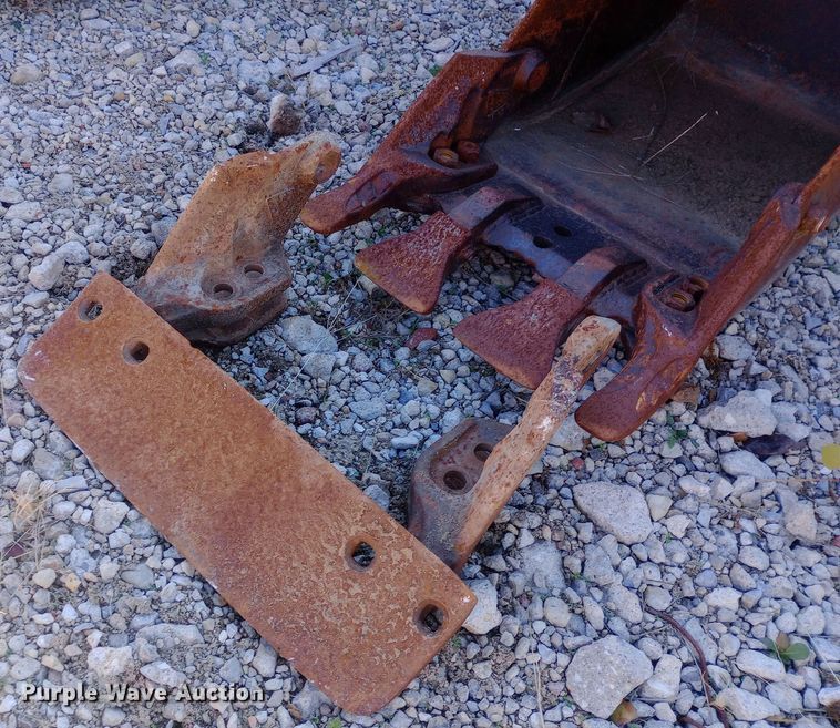 image for item EN8616 (4) backhoe buckets