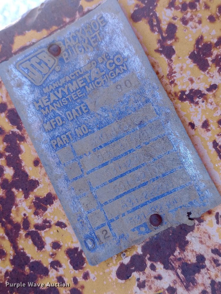 image for item EN8616 (4) backhoe buckets