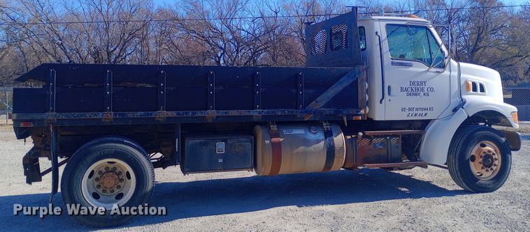 image for item EN8617 1998 Ford L8000 dump flatbed truck
