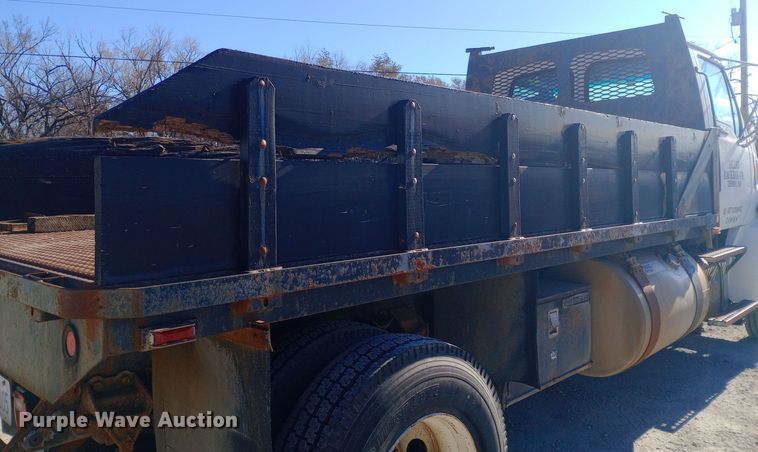 image for item EN8617 1998 Ford L8000 dump flatbed truck