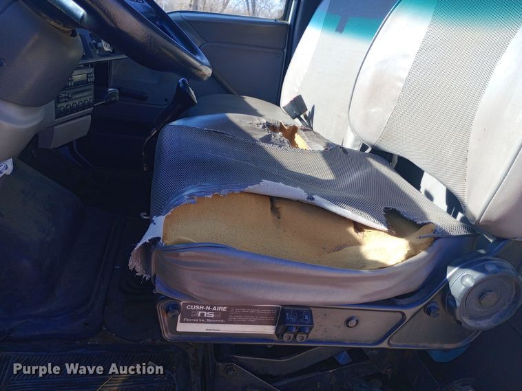 image for item EN8617 1998 Ford L8000 dump flatbed truck