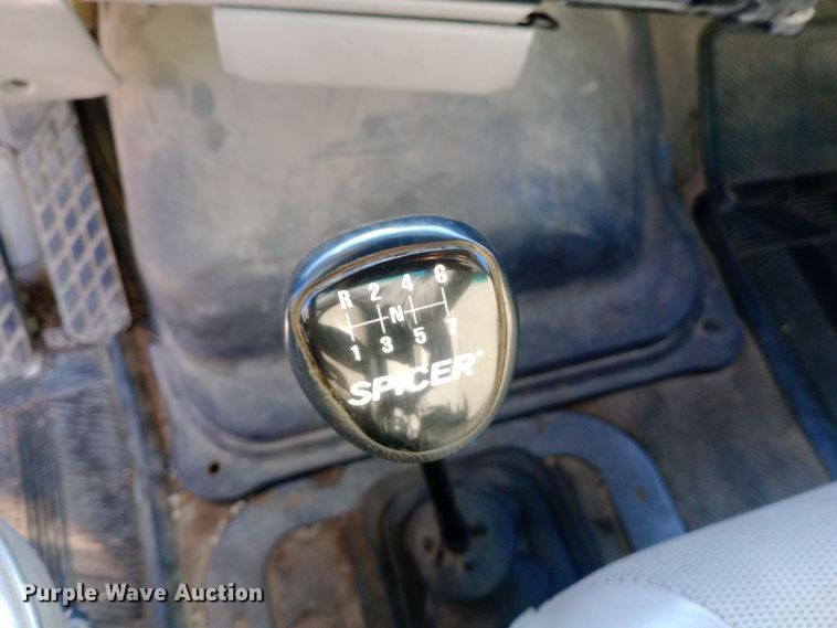 image for item EN8617 1998 Ford L8000 dump flatbed truck