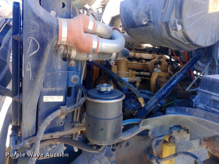 image for item EN8617 1998 Ford L8000 dump flatbed truck