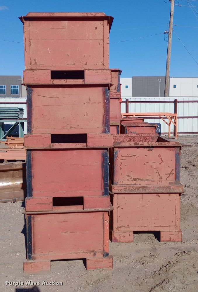 image for item EN8618 (10) storage boxes