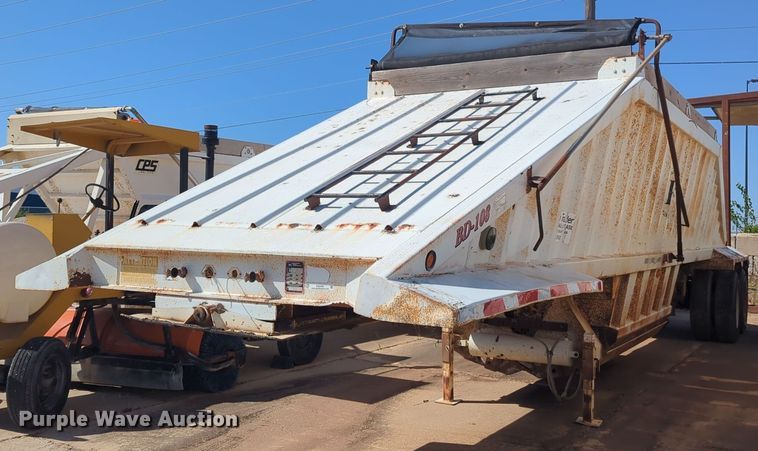 image for item EQ2266 2008 Construction Trailer Specialist  BDT-40 bottom dump trailer