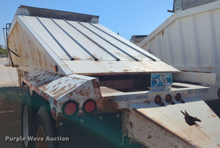 image for item EQ2266 2008 Construction Trailer Specialist  BDT-40 bottom dump trailer