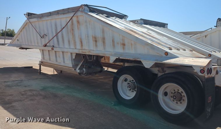 image for item EQ2267 2002 CPS bottom dump trailer