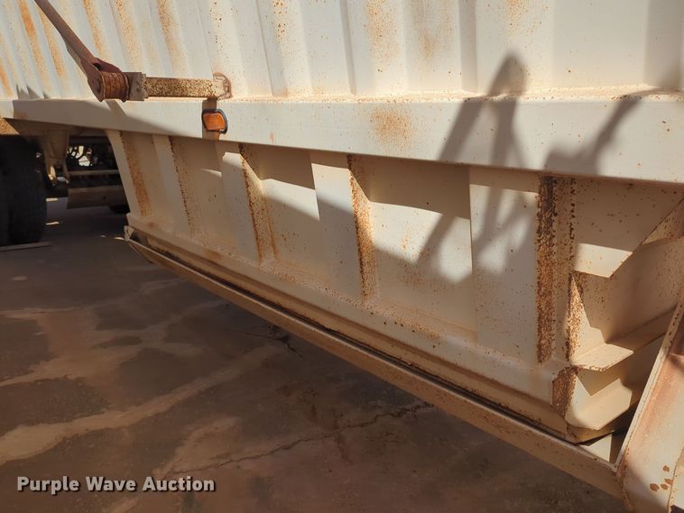 image for item EQ2267 2002 CPS bottom dump trailer