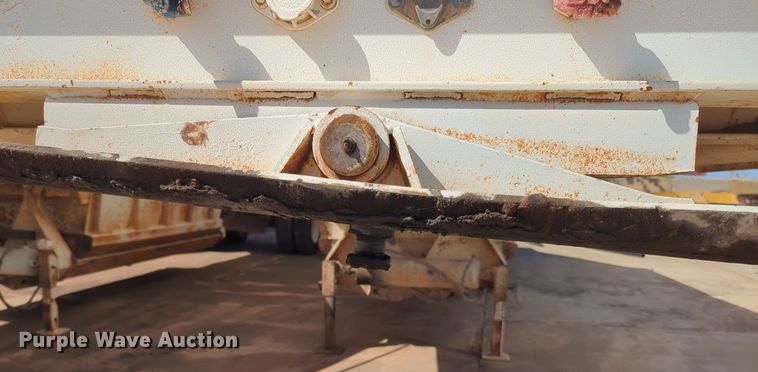 image for item EQ2267 2002 CPS bottom dump trailer