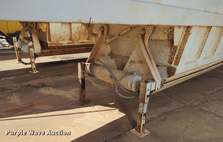 image for item EQ2267 2002 CPS bottom dump trailer