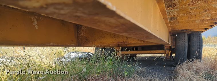 image for item EQ2378 1977 Trail King equipment trailer