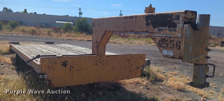 image for item EQ2378 1977 Trail King equipment trailer