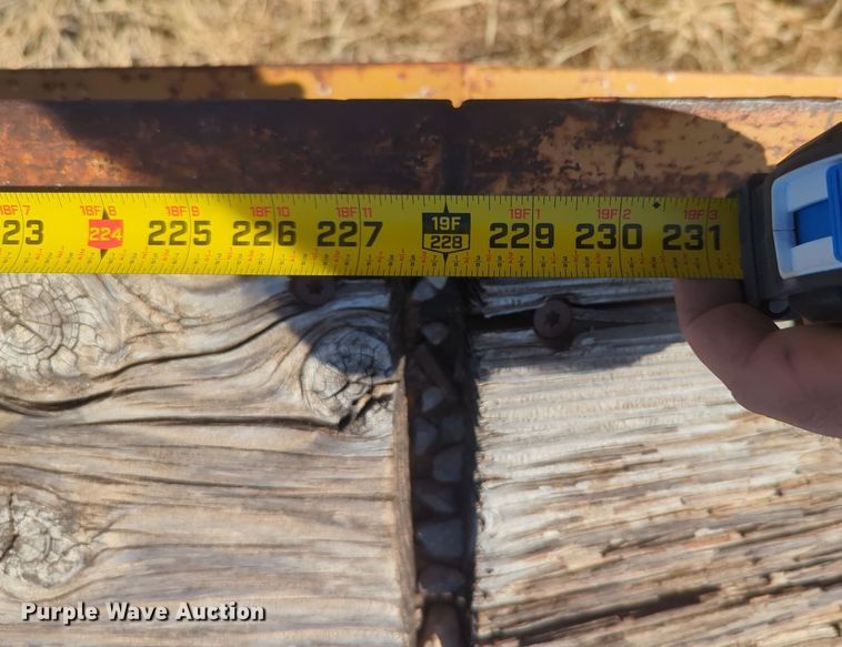 image for item EQ2378 1977 Trail King equipment trailer