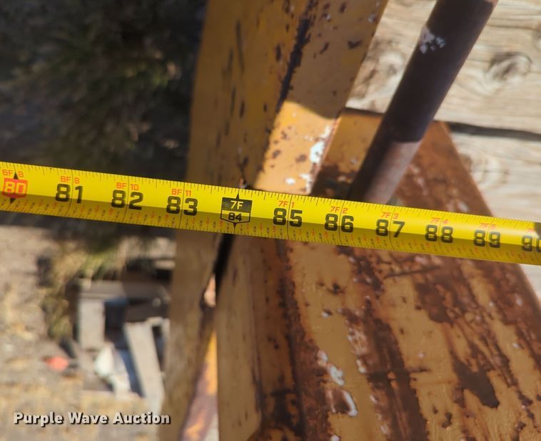 image for item EQ2378 1977 Trail King equipment trailer