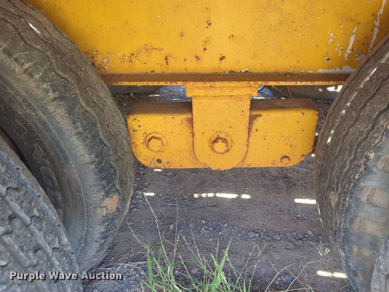 image for item EQ2378 1977 Trail King equipment trailer