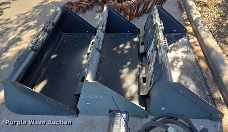 image for item EQ2514 (3) Bobcat 68 Standard Duty buckets