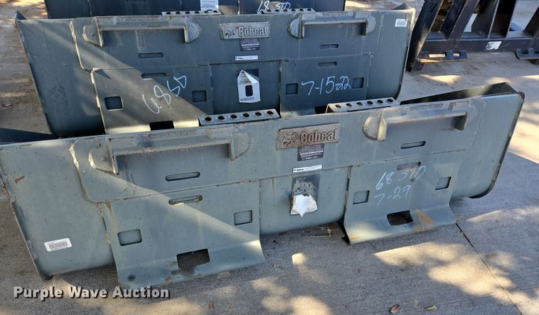 image for item EQ2514 (3) Bobcat 68 Standard Duty buckets