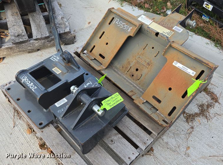 image for item EQ2533 Bobcat attachments