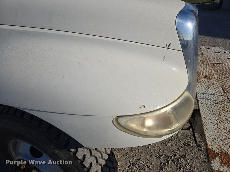 image for item EQ3668 2005 International 4300 digger derrick truck